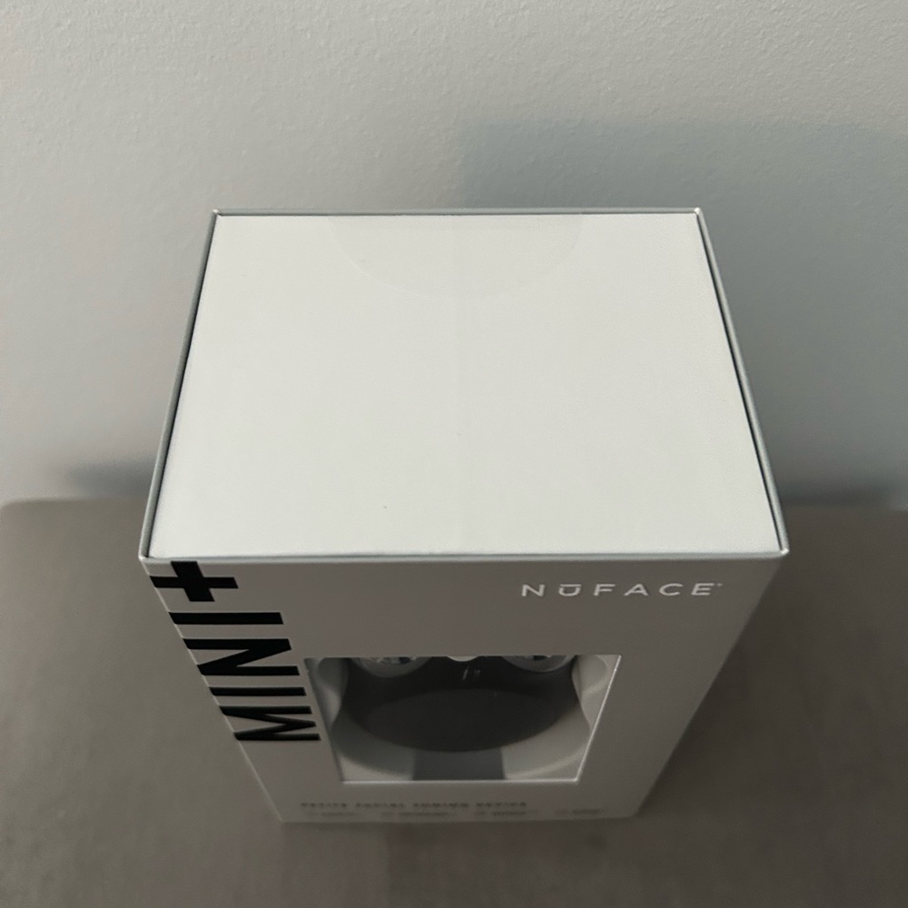 NuFACE Mini+ - Picture 2 of 4